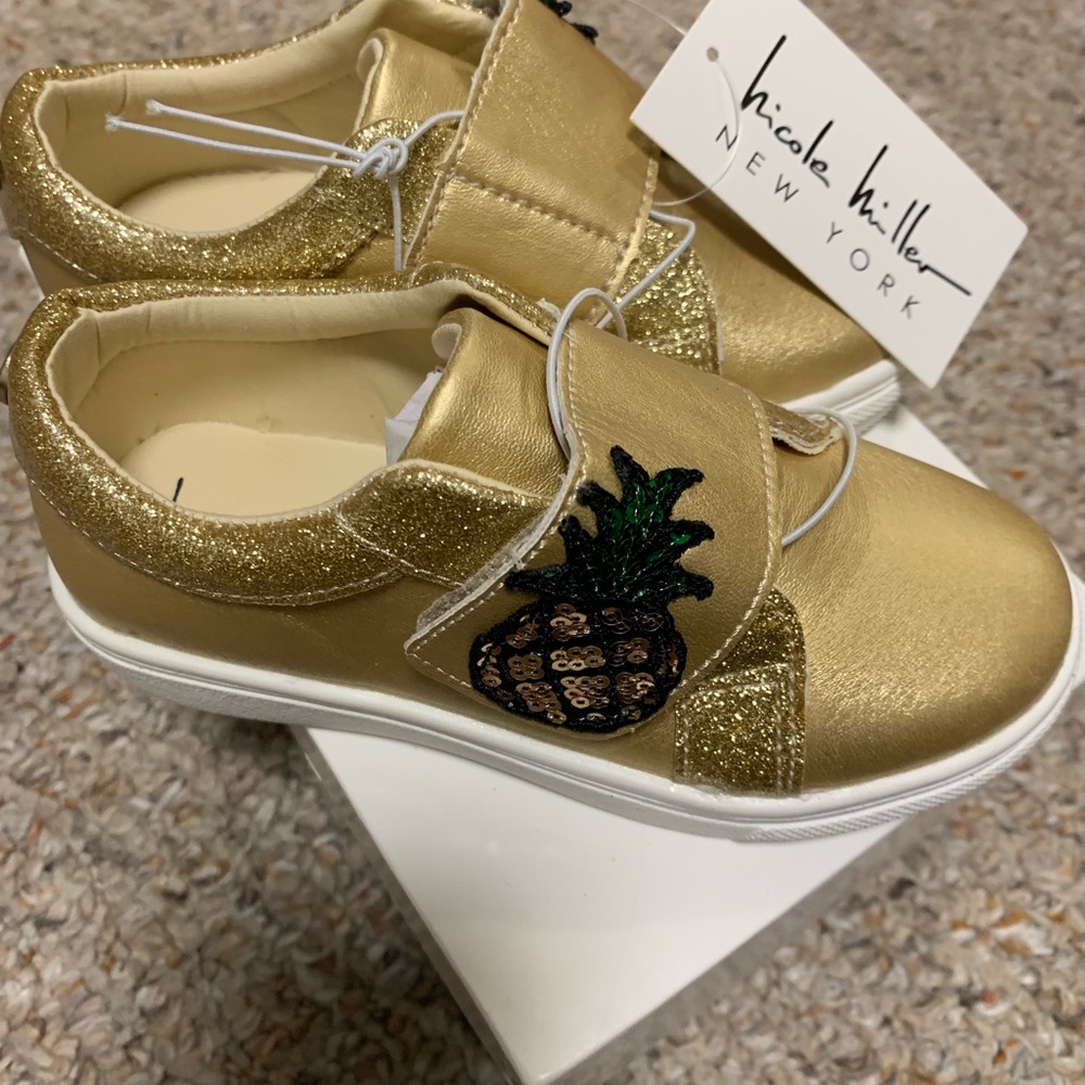 Girls Nicole Miller Gold Pineapple Shoes